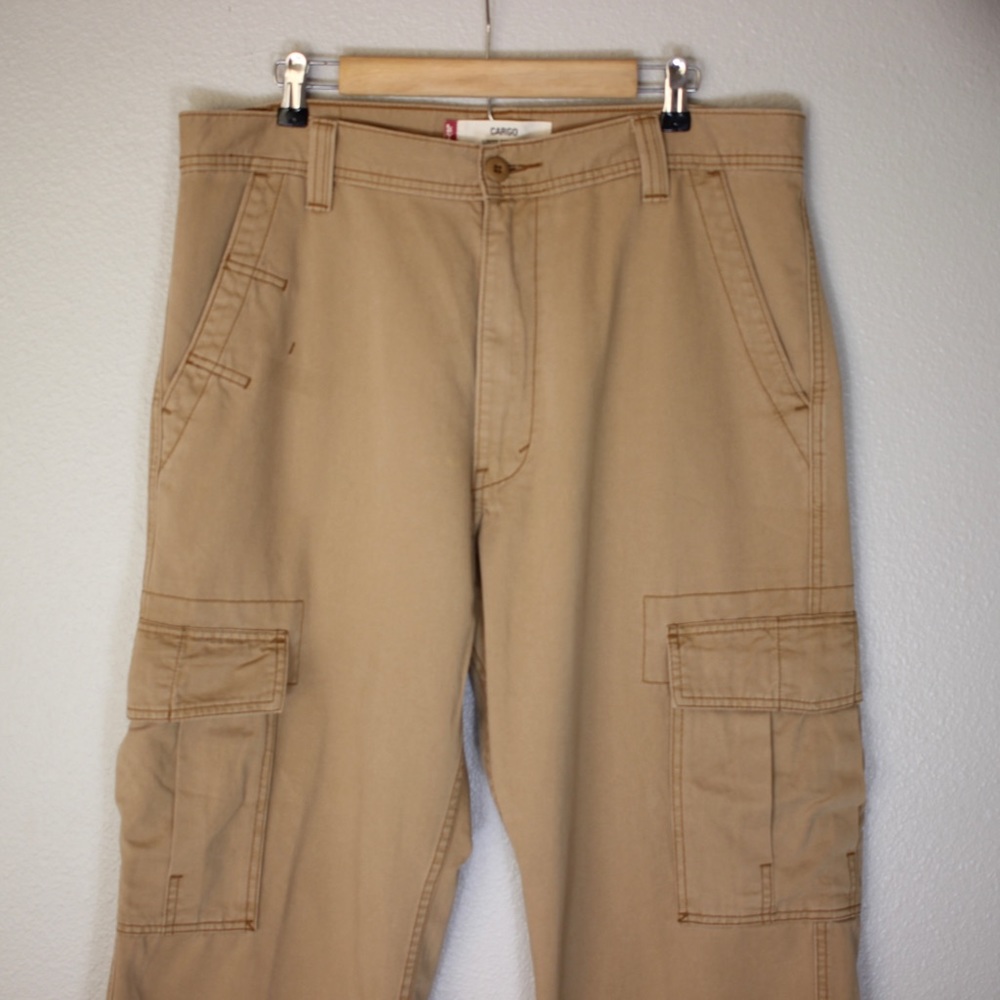 Levis Vintage Cargo Pants SOLD - Picture 7 of 9